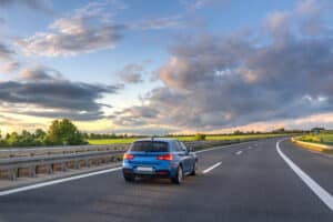 Pegar estrada exige cuidados antes da viagem além da manutenção do carro. Confira a lista completa.